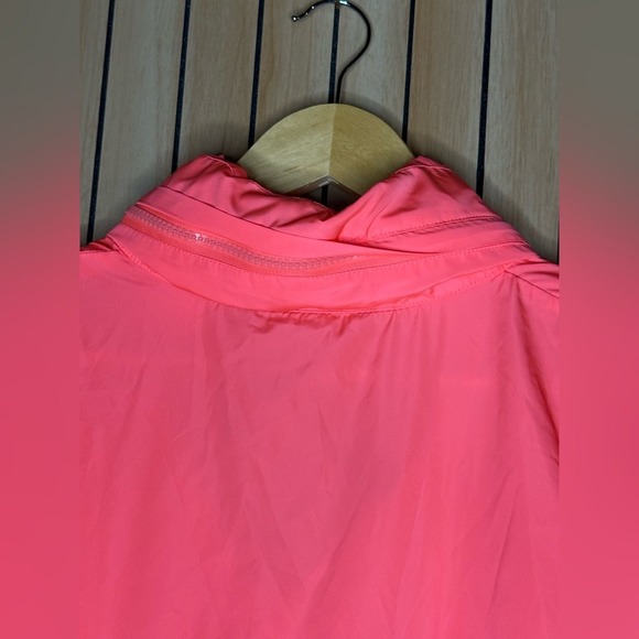 Zara Cropped Wind Breaker w/hoodie small - Picture 8 of 10